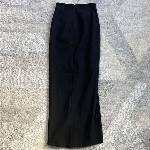 Elizabeth and James Avita Set - Picture 9 of 12